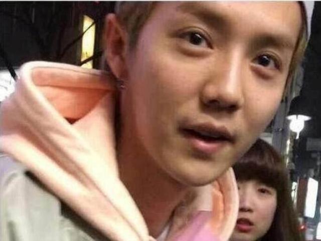 官方照 吴亦凡:咋一看真没认出来,有多少人跟我一样.