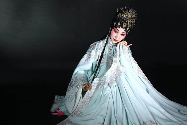 叶锦添为昆曲《红楼别梦》做造型:红楼梦,做一百万次图片