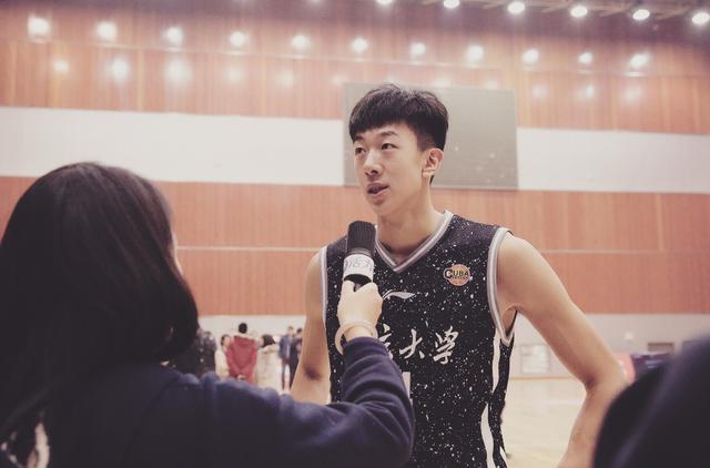 天赋比肩胡金秋的北京大学男篮球员王少杰