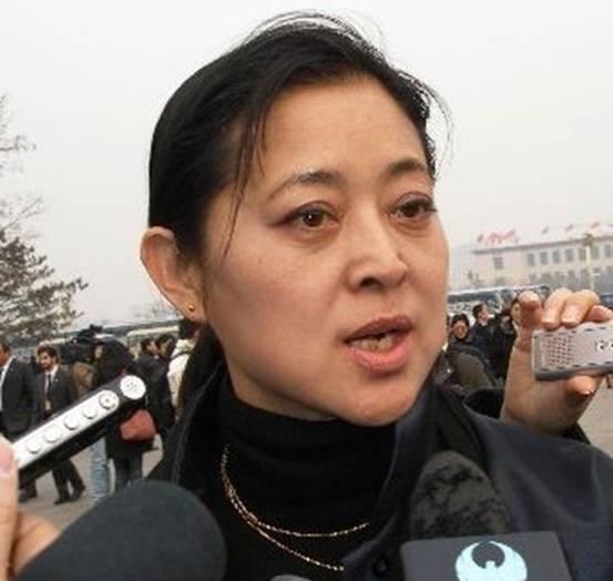 看了倪萍和洪晃的旧照片,真心搞不懂陈凯歌为何喜欢上