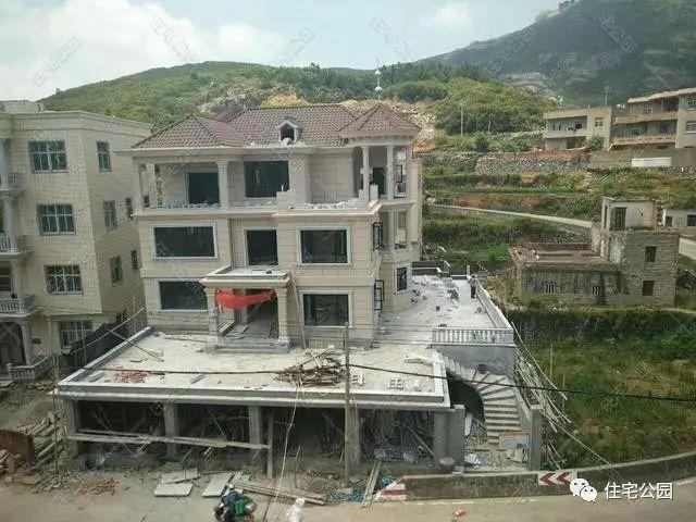 福建170万建4层农村别墅,拖2年多花20万,乡邻看了眼热,你呢?