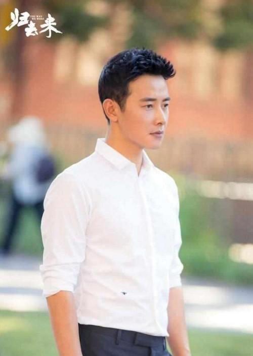 罗晋首次站出来回应与唐嫣分手传言,道出了作为娱乐圈